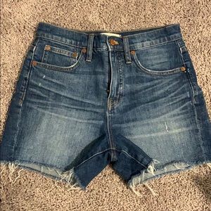 Madewell High Rise shorts in Glenoaks Wash